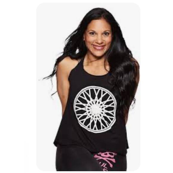 NWT Women's SOULCYCLE / NIKE, Gold Stone Wheel High-Neck Tank, Size XS. $64 - Picture 2 of 6